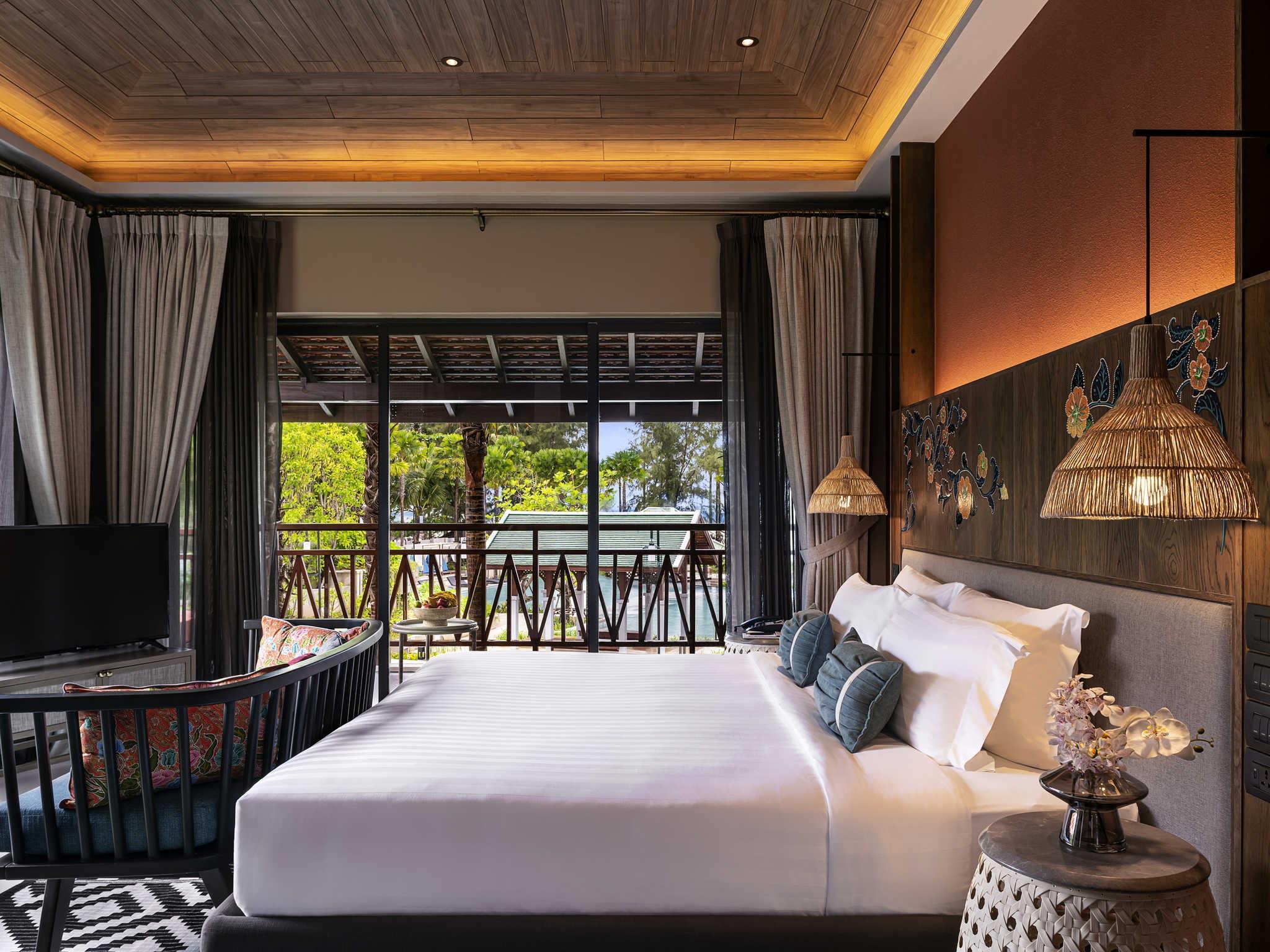 Отель Grand Mercure Bangsak